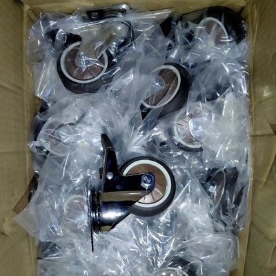 63mm Diameter Lockable Wheels Swivel Plate TPR Casters For Claw Machines